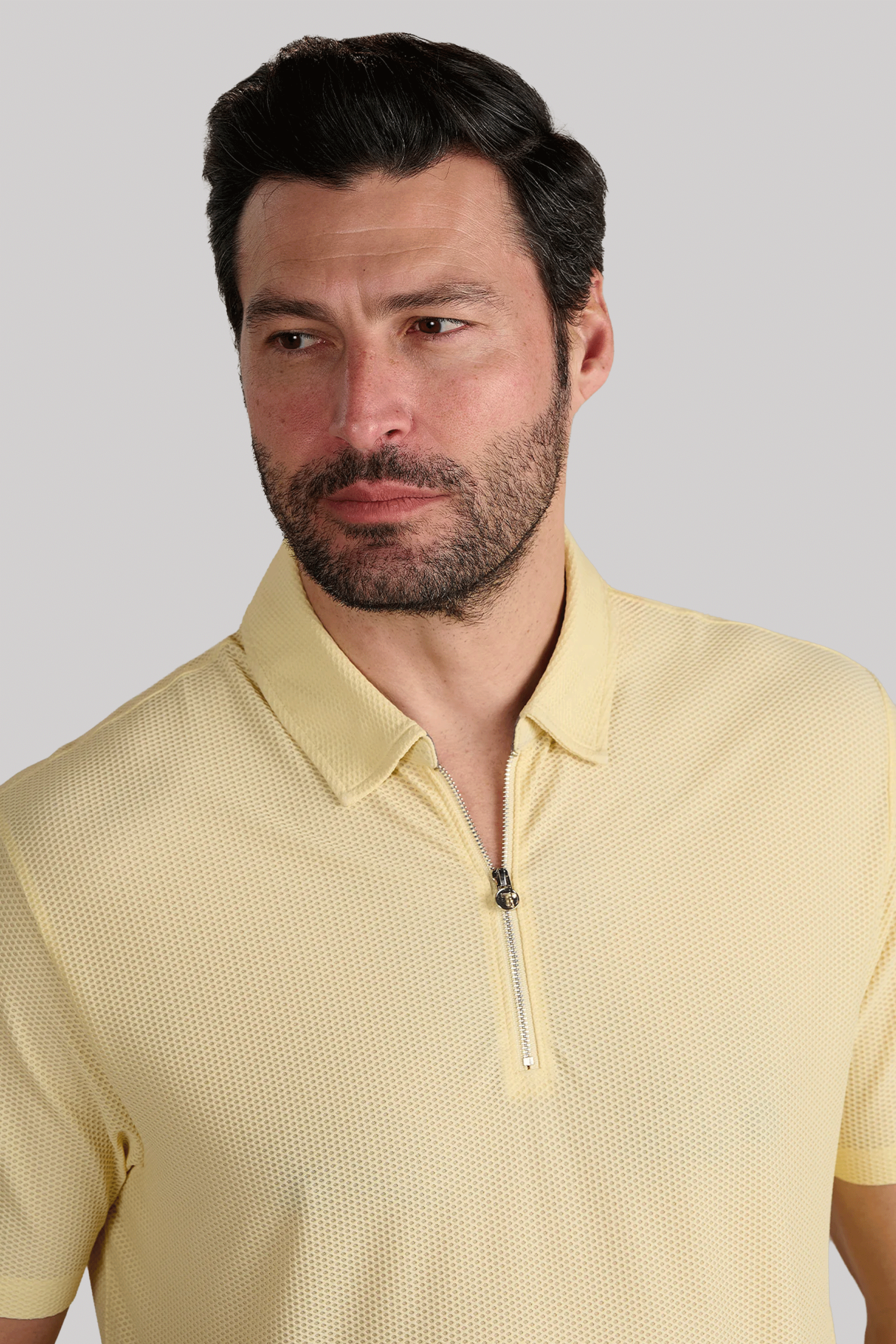 AirZipPolo-Yellow-CloseUp.png