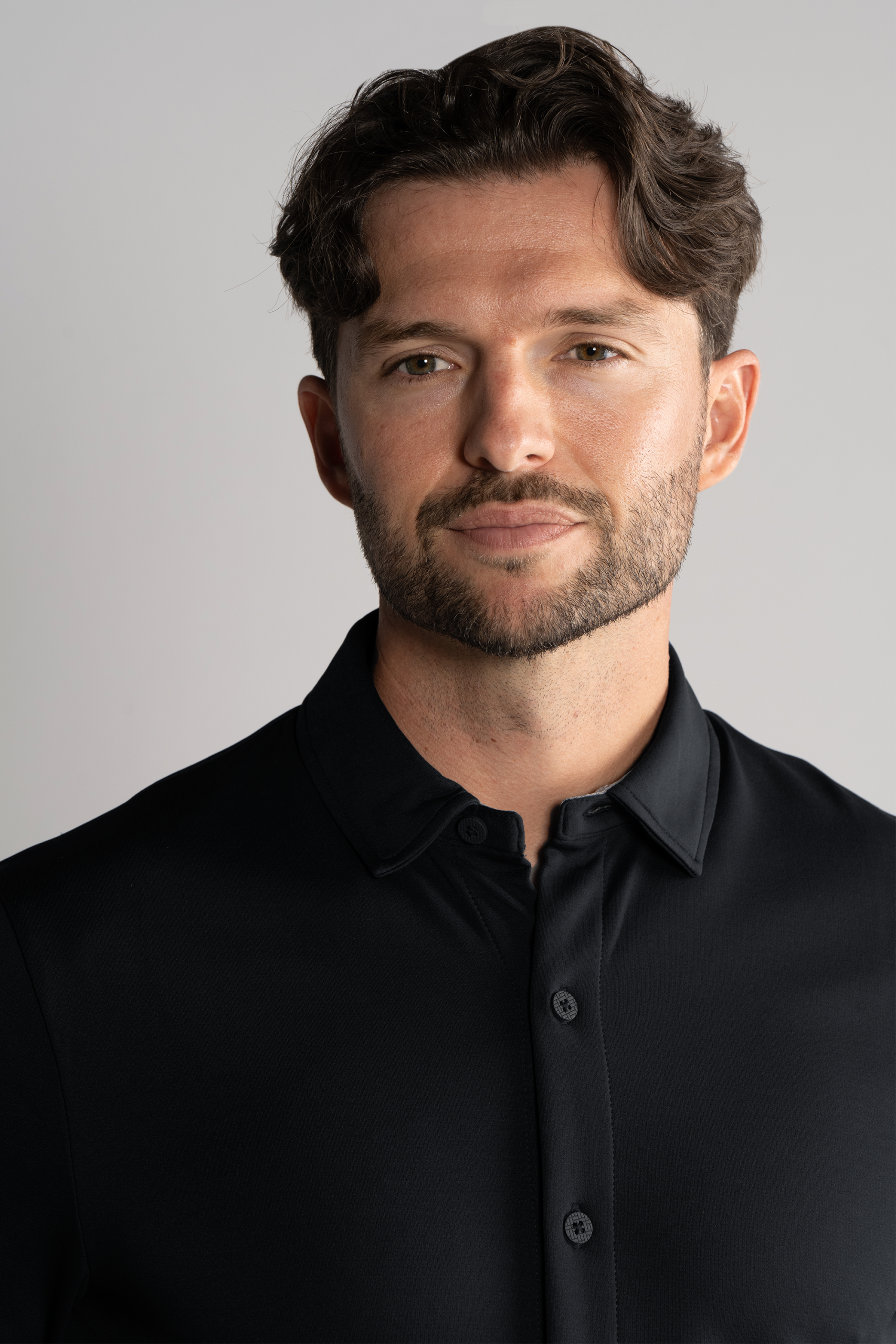 Black-ButtonDown-Head-25.1.png