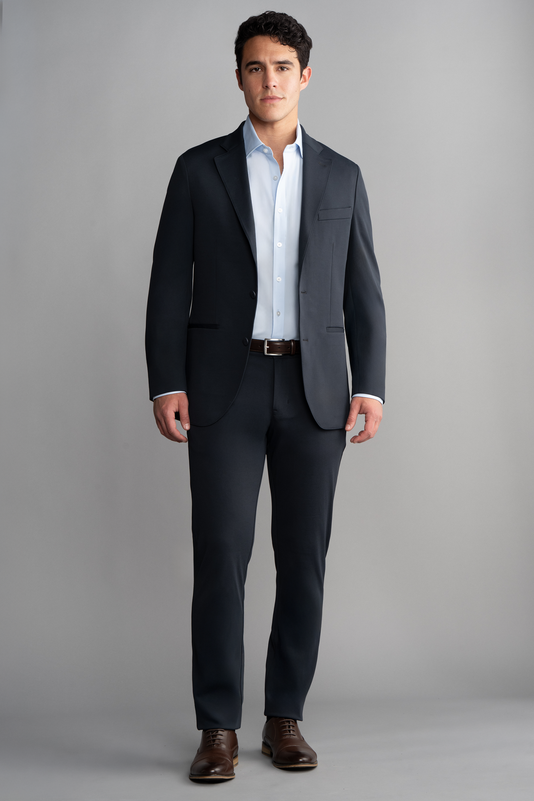 Circular-Knit-Black-Fullbody-25.2_c03b172d-b7b7-4dbe-a659-10715f652110.png