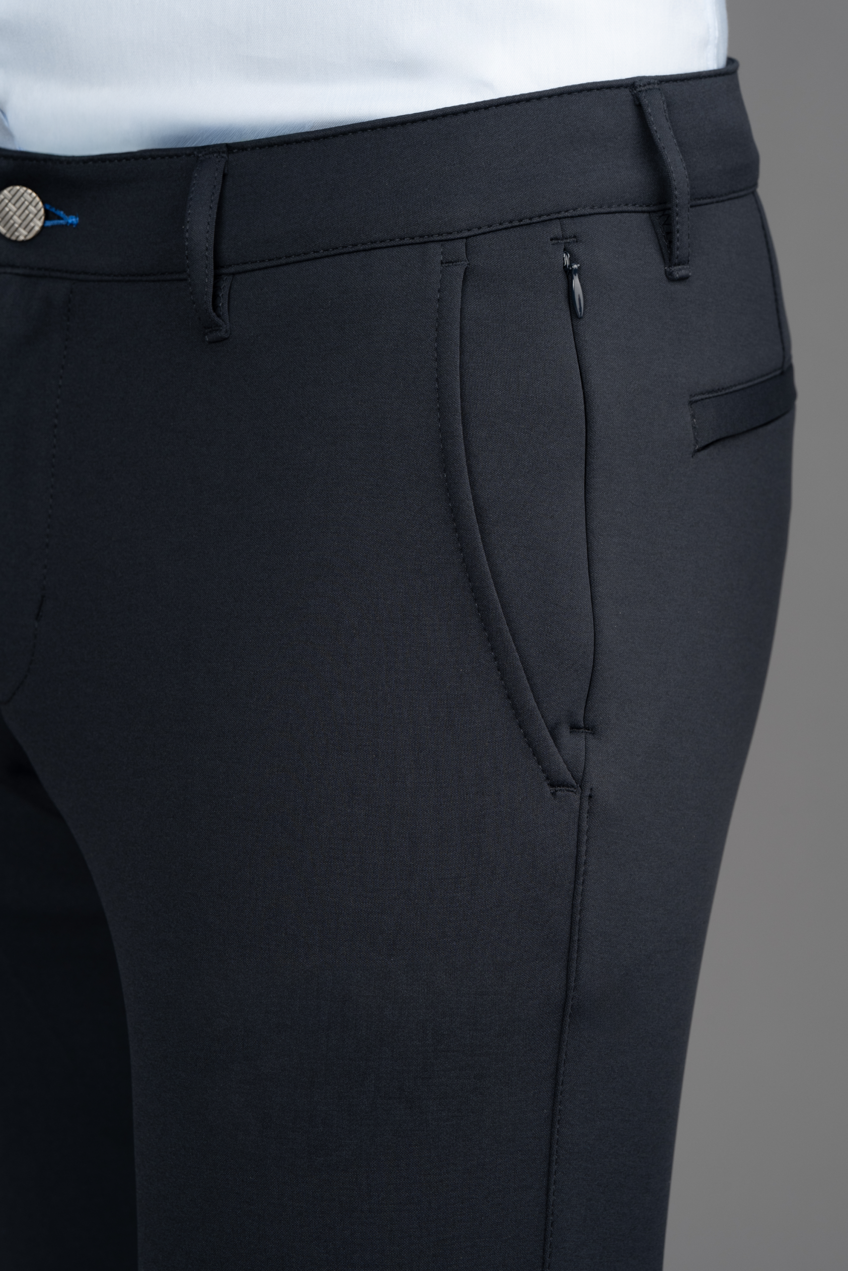Circular-Knit-Black-Zipper-25.1_91aca998-b739-4220-89cb-ca44cf176235.png