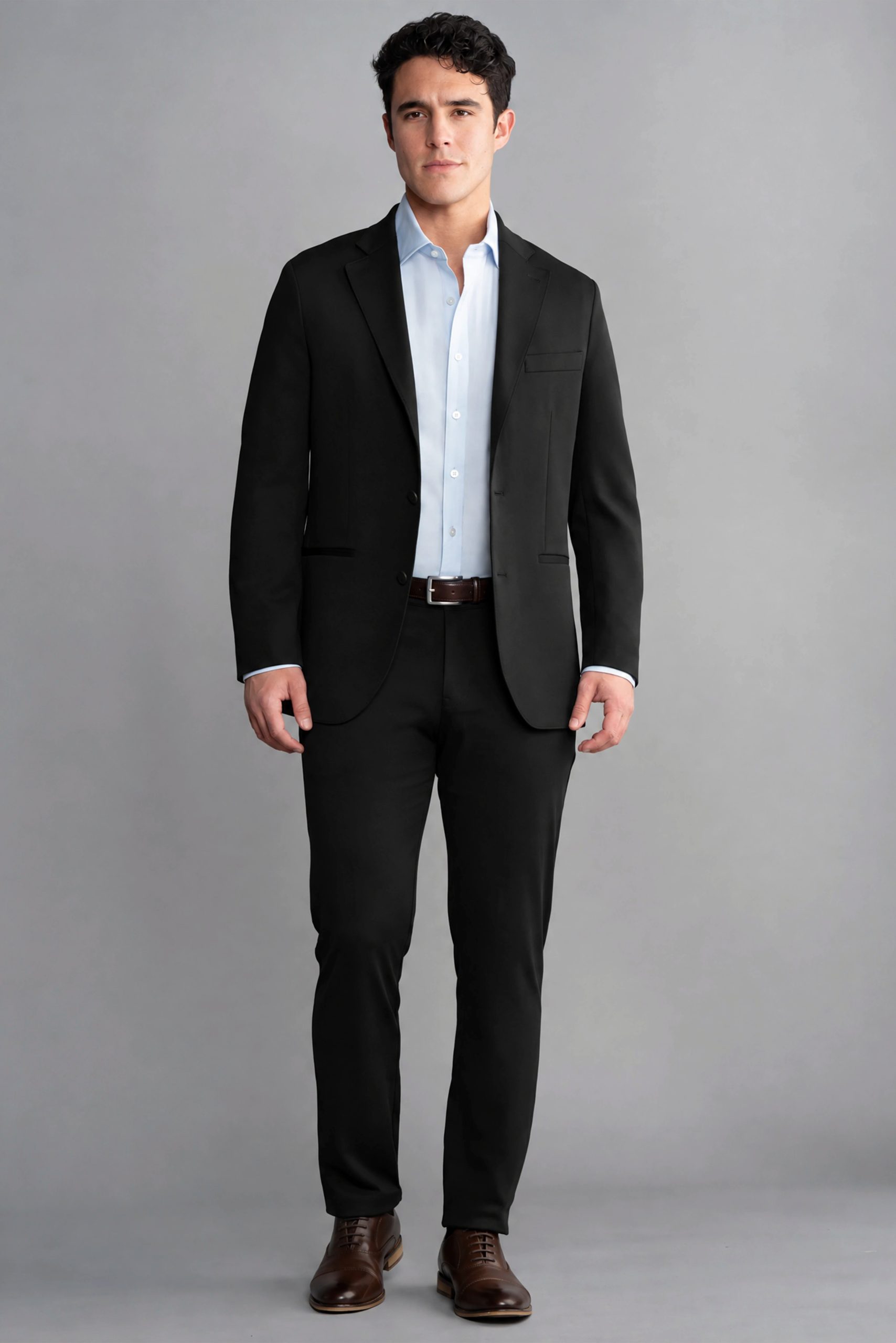 CircularKnit-Black-Fullbody_7e7007d7-42bd-43cd-bb98-8f47acc468da.jpg