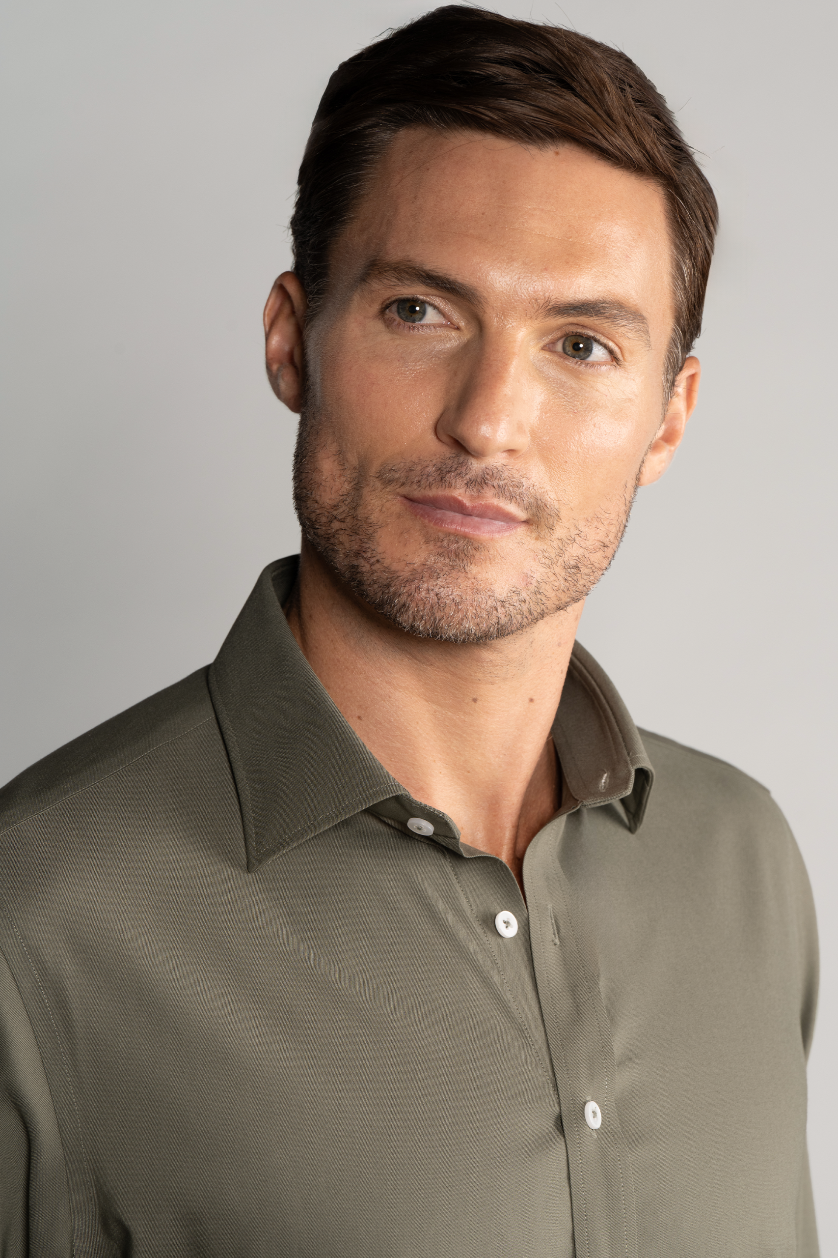 Leader-Olive-Green-Head-25.1.png