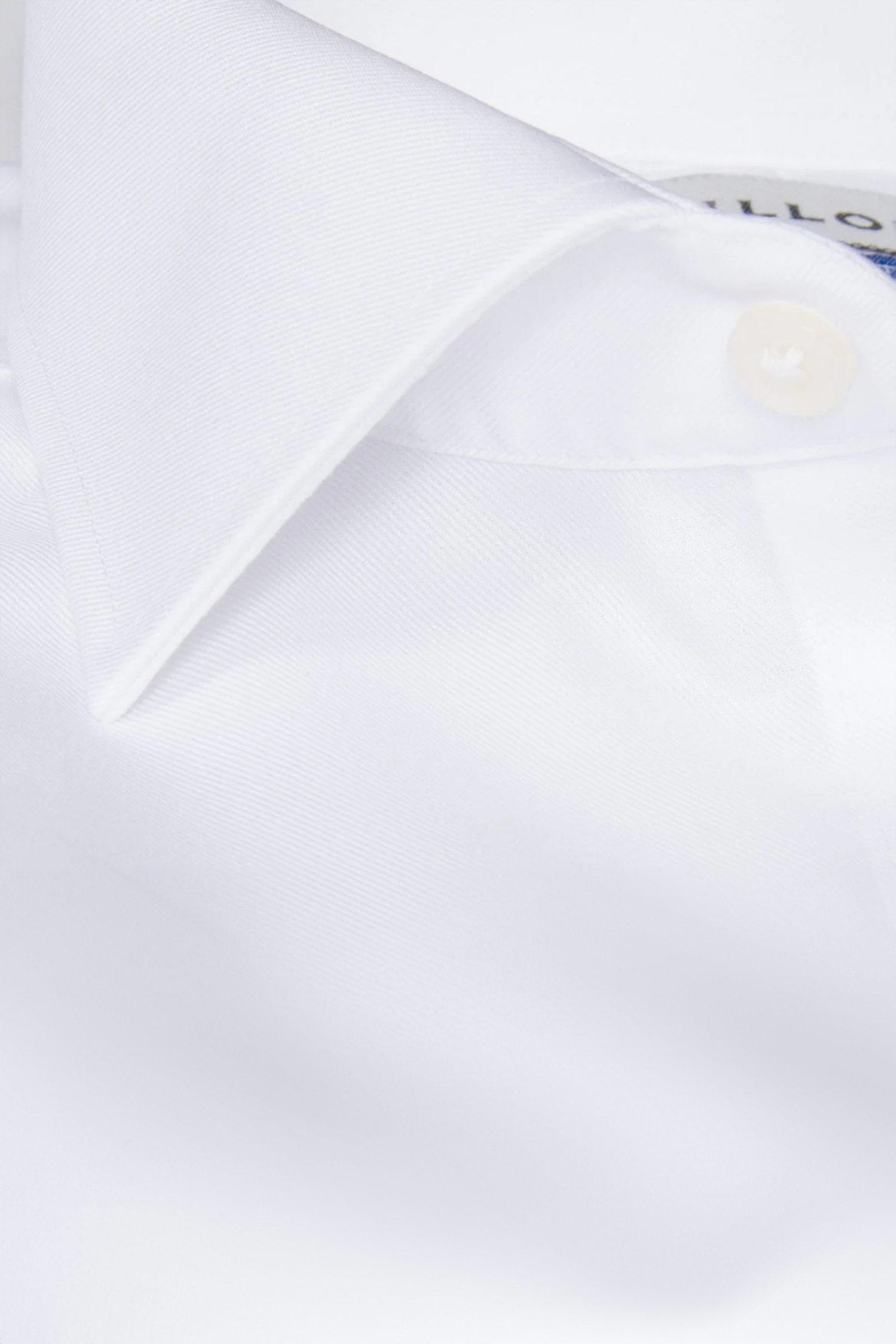 Non-Iron-White-Twill-4_fe9ac3fc-2e76-40c9-b824-a207563f68b8.png