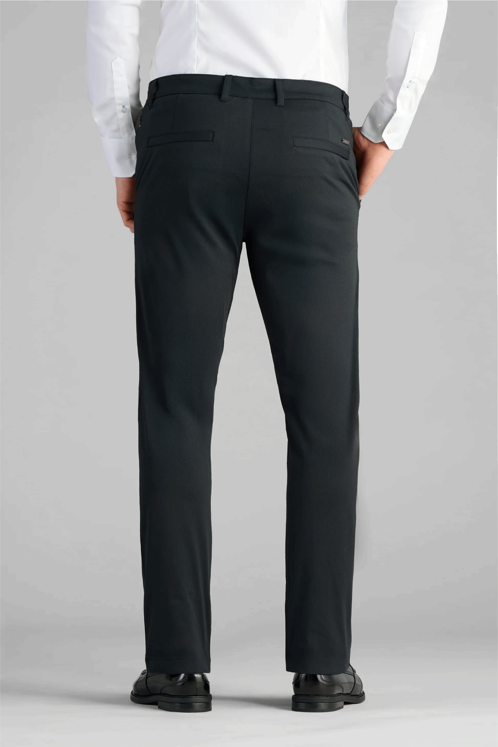 Performance-Pants-Black-Back_e5e687aa-93af-4f60-8f5c-42f9449010c9.png