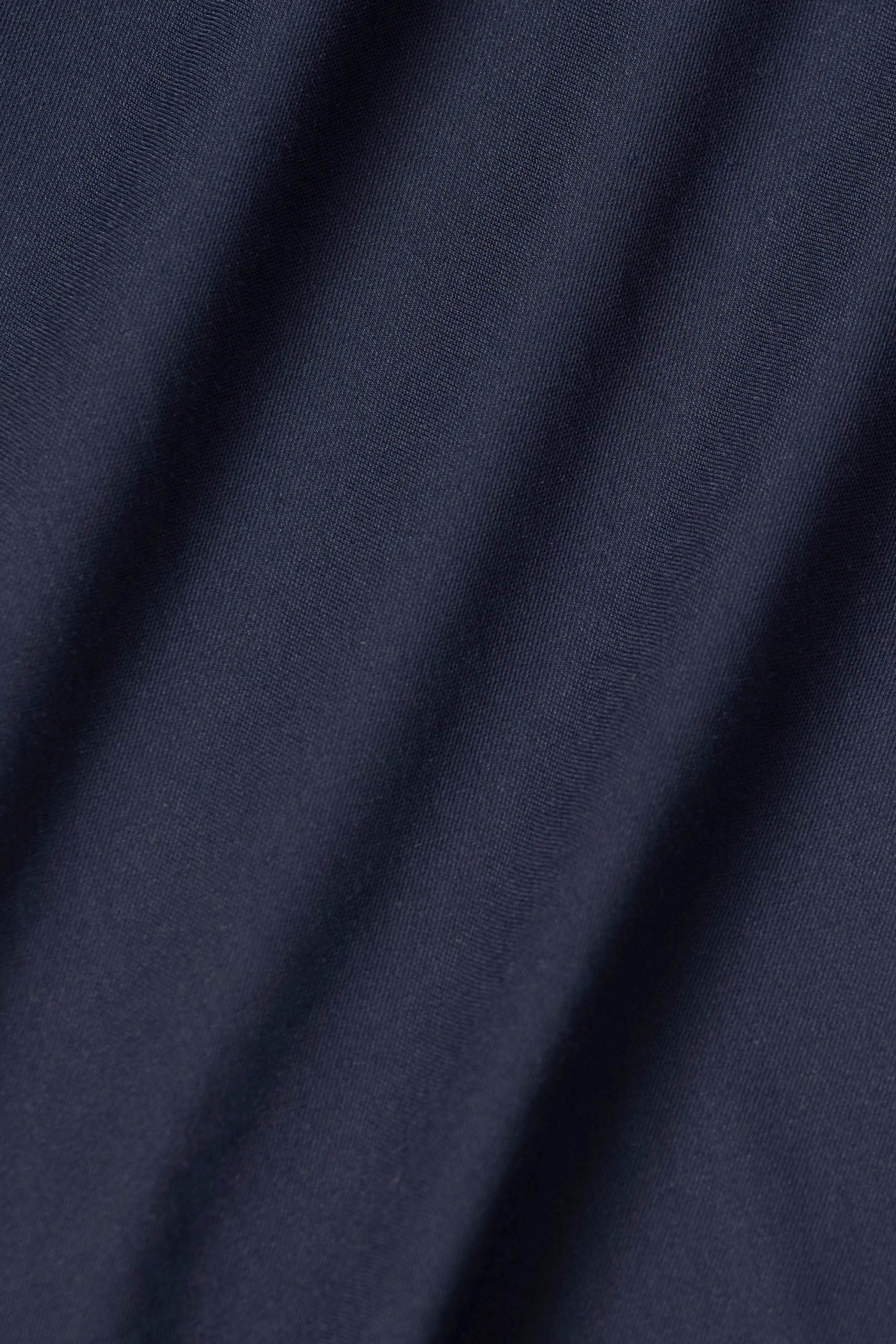 Pleated-Pants-Navy-Fabric-25.2.jpg