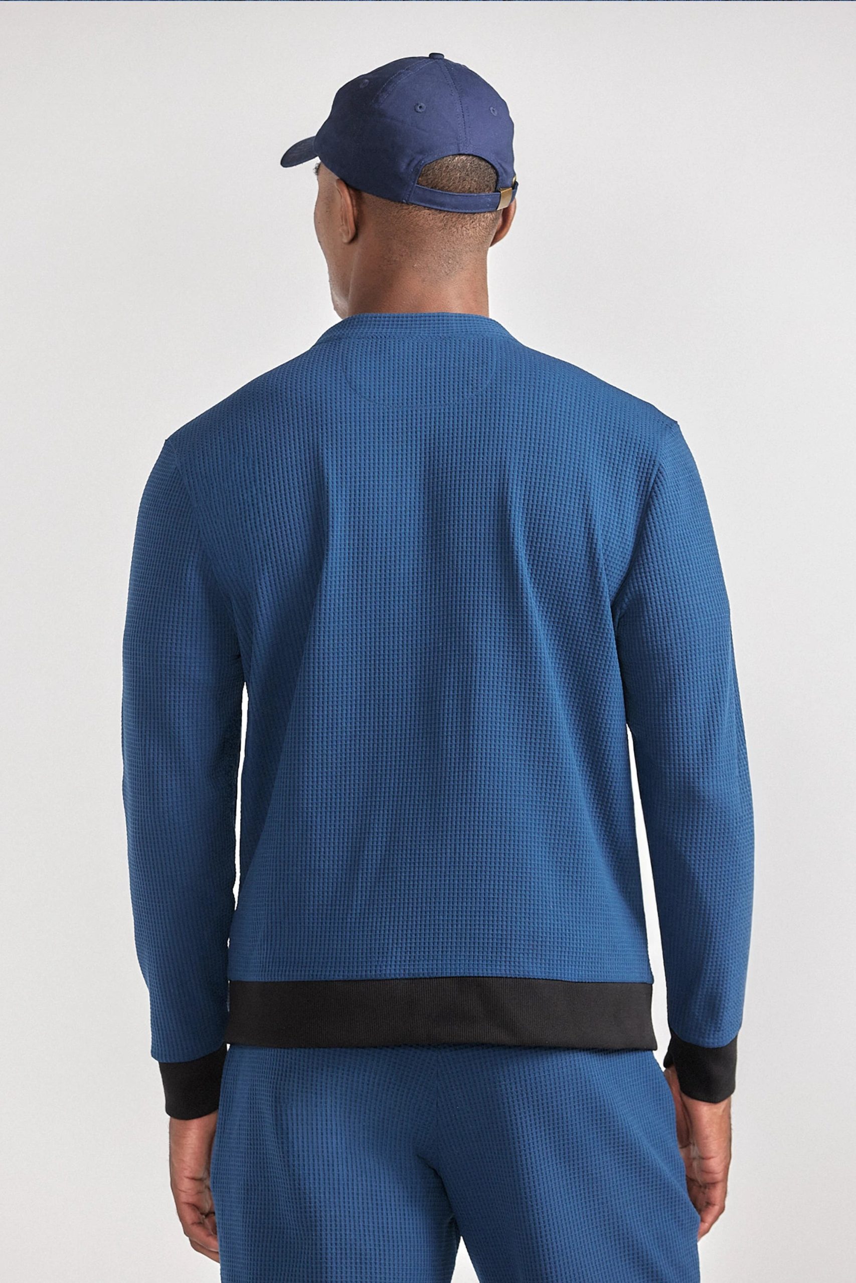 Waffle-Cardigan-Ocean-Back-26.1.jpg
