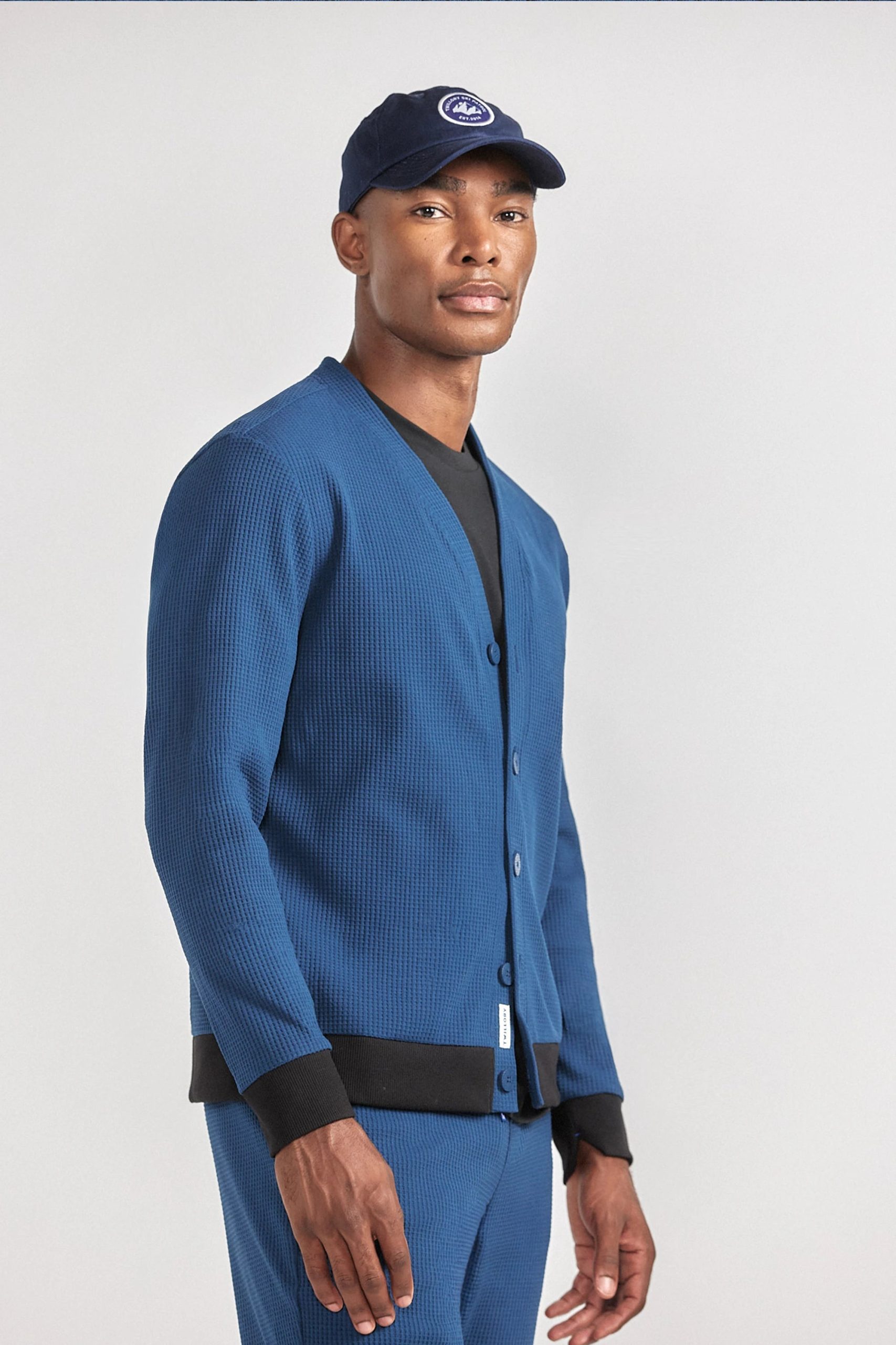 Waffle-Cardigan-Ocean-Side-26.1.jpg