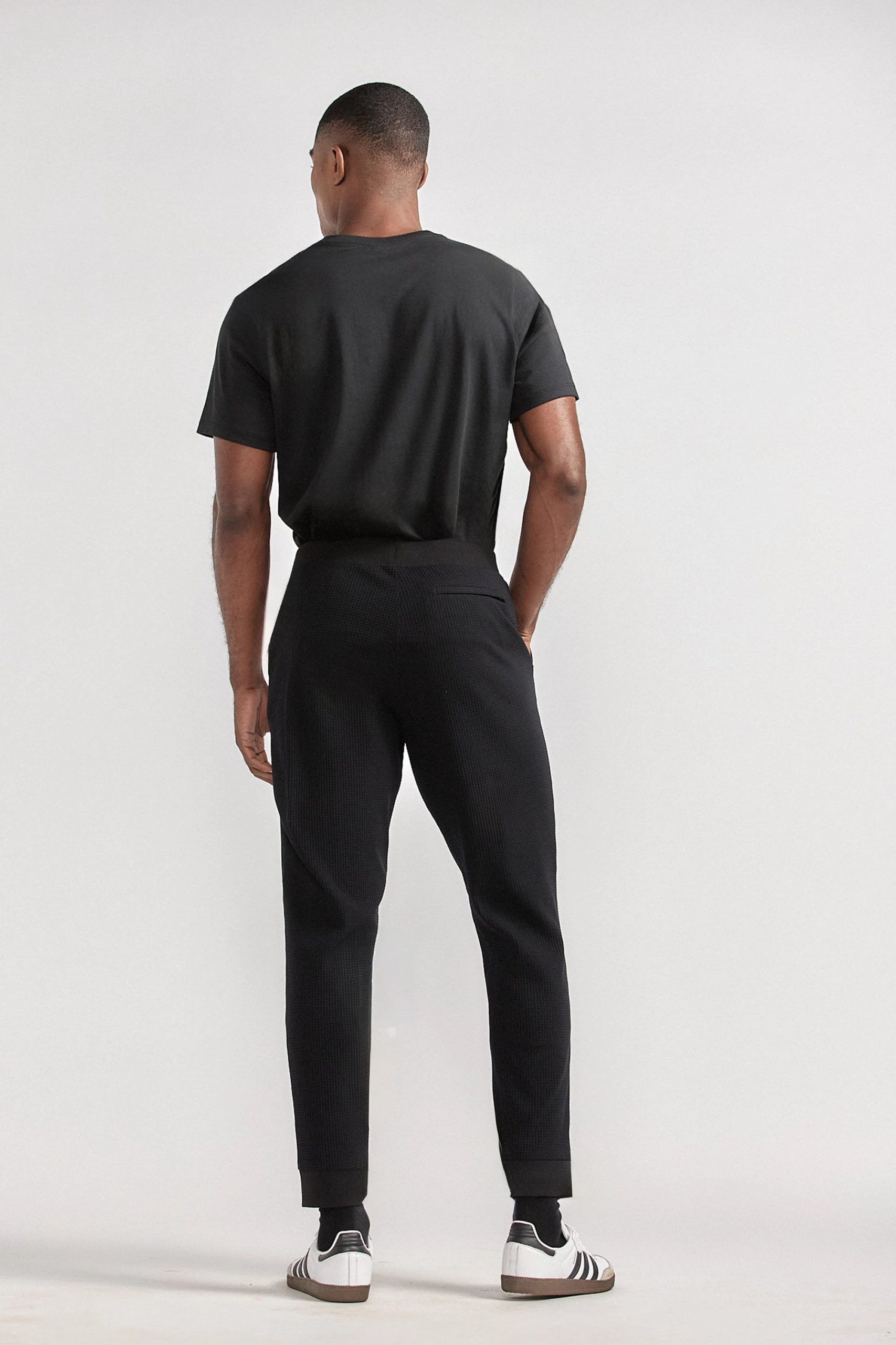 Waffle-Joggers-Black-Back-26.1.jpg