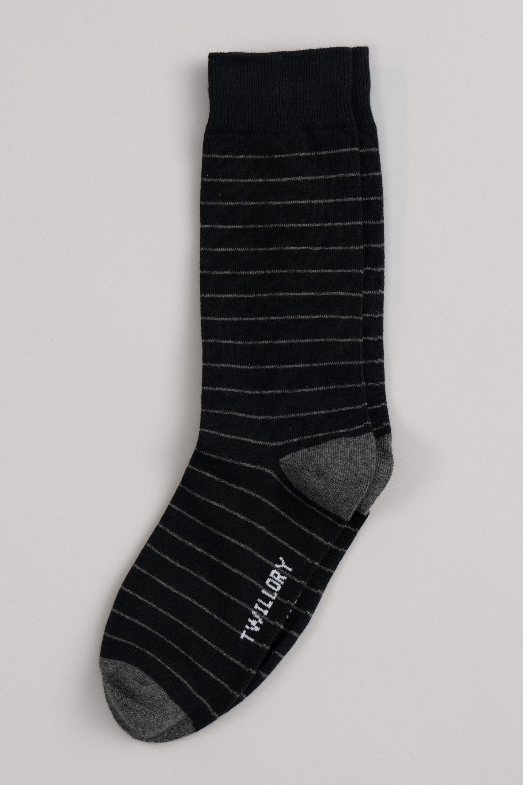 black-stripe-sock-25.1.png