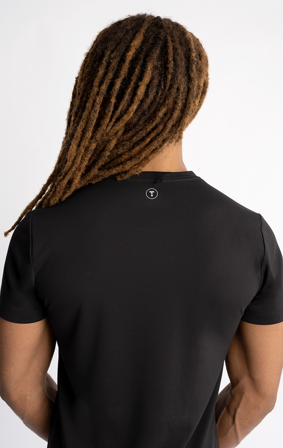 black_AEC005-RO1.png