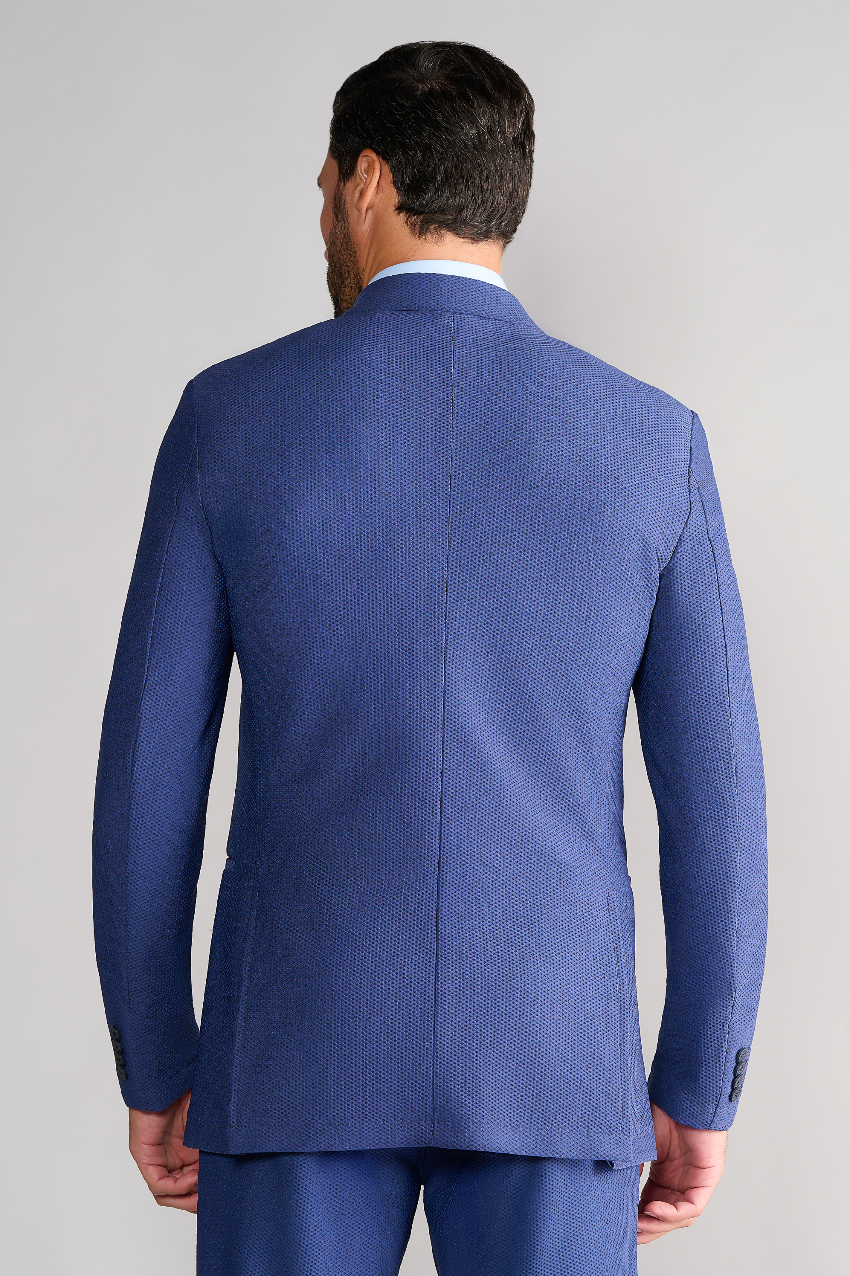 blue_BZR042_R_2025.png