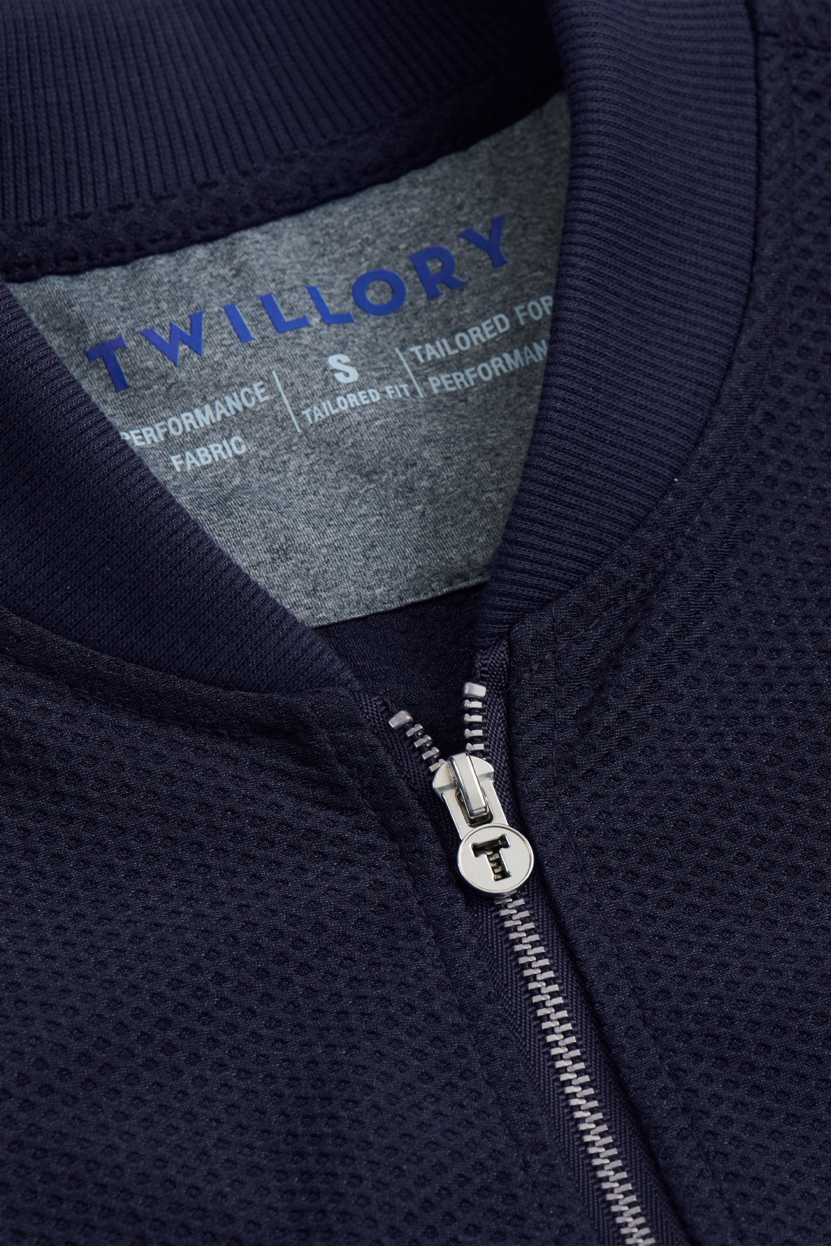 navy_MBJ006_C_2025.png